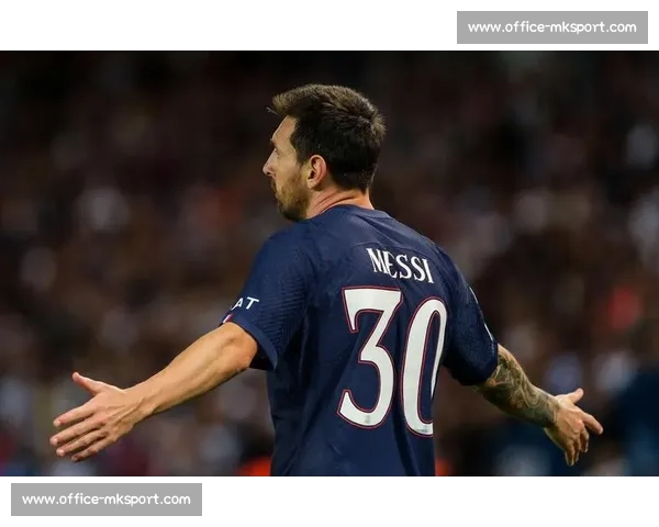 恩里克与梅西重逢：足球场外的温情史诗