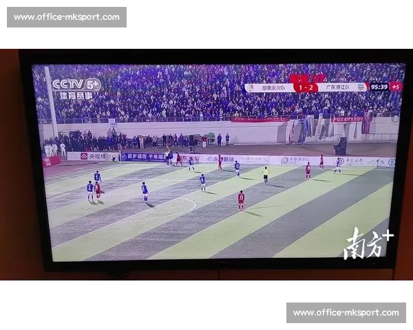 连超激战：场均 6.7 球点燃全城足球热情