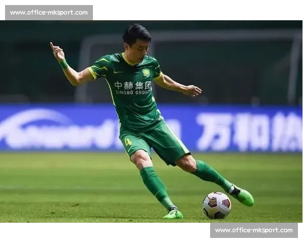 李磊转会风云:两家中超球队竞逐,河南队明确未参与谈判 李磊转会风云:两家中超球队竞逐,河南队明确未参与谈判